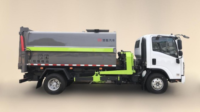 新式环卫车 新式环卫车